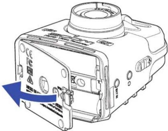 ZOOM Q2n4K - Ouvrez le capot du compartiment de piles/carte. - 1
