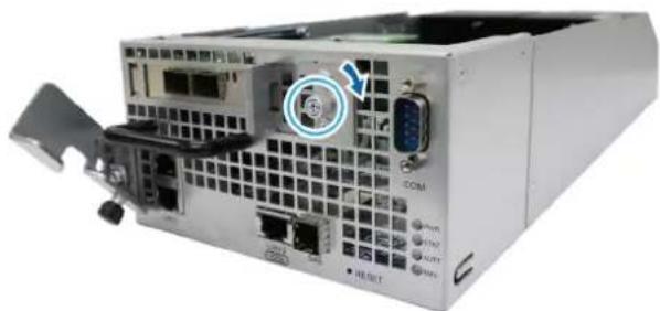 SYNOLOGY RackStation SA3200D - Installation de cartes d'extension PCIe - 3