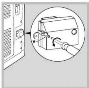 INDESIT KN3C62A(W)U S - Montage du cordon d'alimentation - 2
