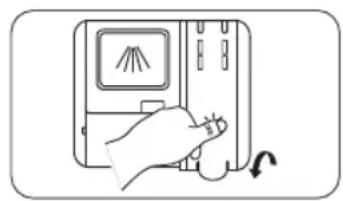 ETNA VW742RVS - Remplissage du réservoir de liquide de rinceage - 3