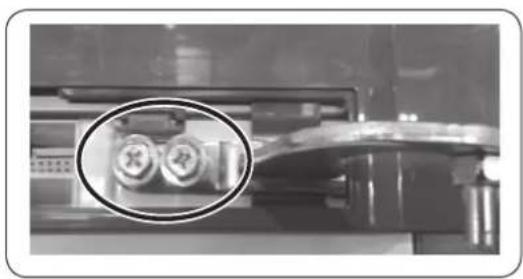 SAMSUNG RB33J3420WW - Wechseln des Turanschlags - 14