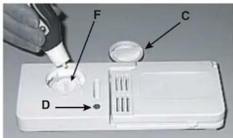 INDESIT IDL 40 EU.C - Loading the Rinse Aid - 1