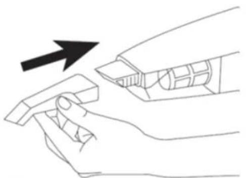 TELEFUNKEN HCTB5 - Mise en place de l'aspirateur à main et accessoires dans le corps de l'appareil - 1