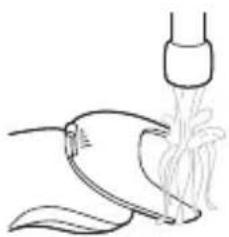 PHILIPS Series 6000 S6680 - Limpieza del accesorio perfilador de barba - 4