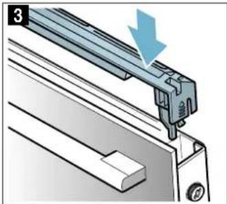 SIEMENS HB373A0R0 - Enlever le recouvrement de la porte - 2
