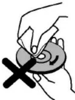 TELEFUNKEN D32H472R4D - Le nettoyage - 2