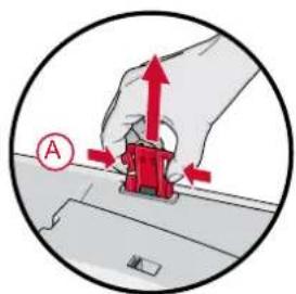 PFAFF Creative icon - Déballage de la machine et de l'unité de broderie - 2