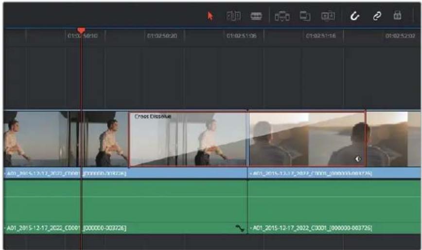 Blackmagic Design Micro Cinema Camera - 2つのクリップの間にディゾルブ・トランジションを追加: - 1