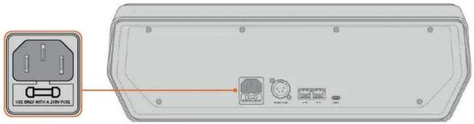 Blackmagic Design ATEM mini Pro ISO - Alimenter le panneau - 1