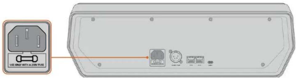 Blackmagic Design ATEM mini Pro ISO - Stromversorgung des Kamerasteuerpults - 1