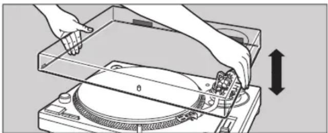 TECHNICS SL1200MK7 - Mise en place du couvercle - 1