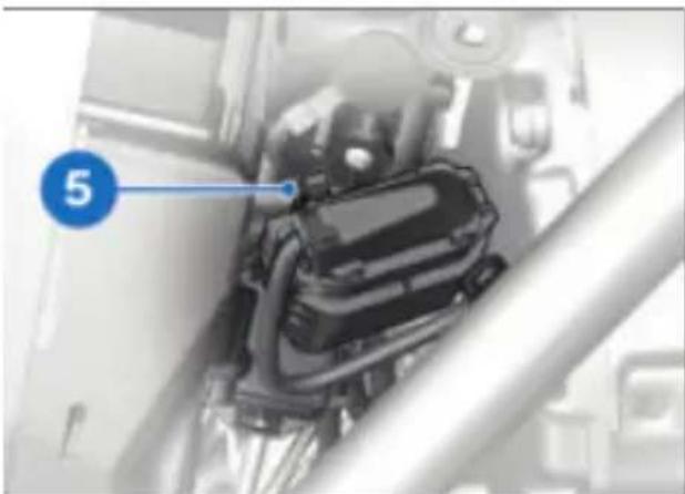 BMW R 1250 GS (2020) - Fixation de la prise de diagnostic - 2