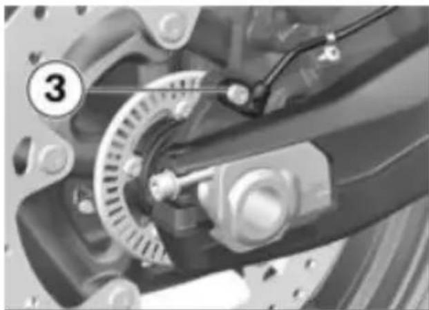 BMW F 900 XR (2020) - MAINTENANCE - 1