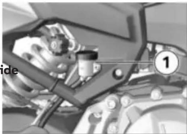BMW F 900 XR (2020) - MAINTENANCE - 1