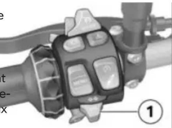 BMW F 750 GS (2020) - Utilisation des clignotants - 1