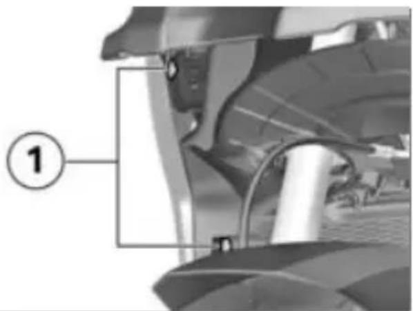 BMW F 750 GS (2020) - Contrôler le niveau de liquide de refroidissement - 4