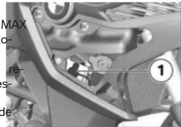 BMW F 750 GS (2020) - Contrôler le niveau de liquide de refroidissement - 5