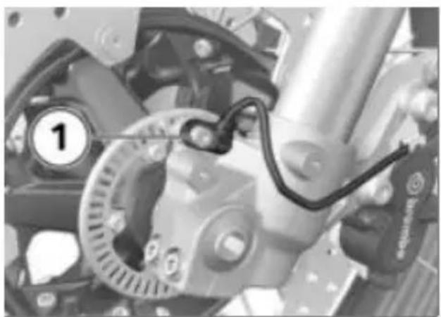 BMW F 850 GS (2020) - Dépose de la roue avant - 2