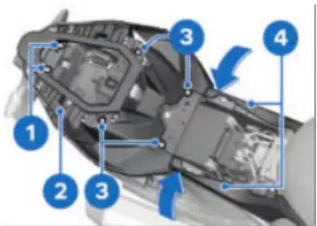 BMW S 1000 R (2021) - Poser la coque de selle passager - 3