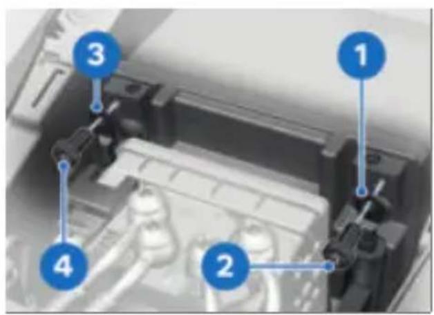 BMW S 1000 R (2021) - Débranchement incorrect de la batterie - 1