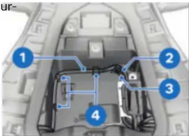 BMW S 1000 R (2021) - Pose du support de plaque d'immatriculation - 3