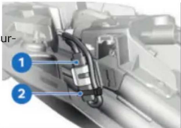 BMW S 1000 R (2021) - Dépose du support de plaque d'immatriculation - 3