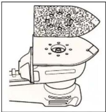 BLACK & DECKER KA220E - FITTING THE SANDPAPER (POINTED BASE) - 1