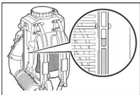 MAKITA PM7651H - Llenado del deposito de solución - 4
