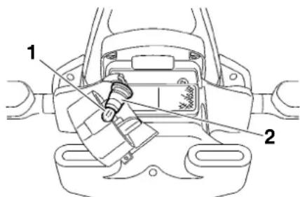 YAMAHA YZFR6 (2015) - Remplacement de l'ampoule d'éclairage de la plaque d'immatriculation - 2