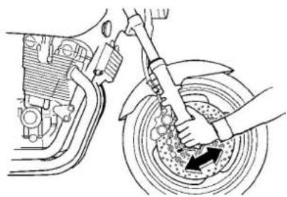 YAMAHA XJ1300 (2015) - Contrôle de la direction - 1
