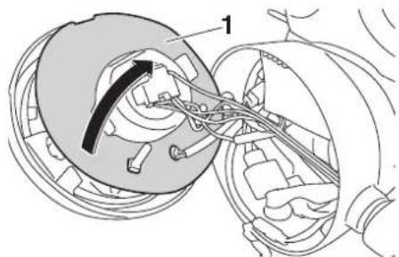 YAMAHA XJ1300 (2015) - Remplacement de l'ampoule de la veilleuse - 2