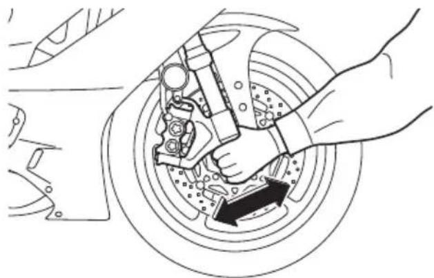 YAMAHA YZFR6 (2017) - Contrôle de la direction - 1