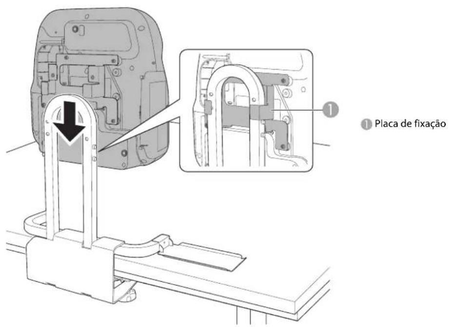 EPSON ELPMB29 - Fixe o projetor na estrutura de base - 1
