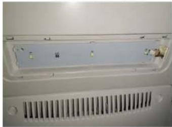 SIEMENS KA93GAI30N - Demontaż zarówki LED - 2