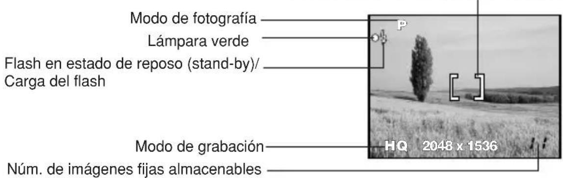 OLYMPUS Camedia D395 - Determine la composición de la imagen mientras la mira en el monitor. - 1
