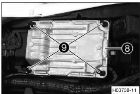 HUSQVARNA TE 300i (2020) - Monter la batterie 12 V - 5