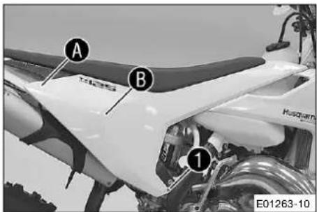 HUSQVARNA TE 150 (2019) - Déposer le cache létal droit - 1