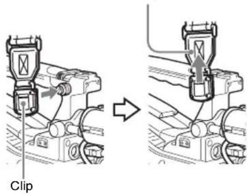 SONY PMW500 - Placez l'un des clips sur un des points de fixation de la bandoulière. - 1