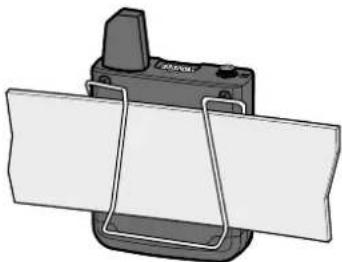 SENNHEISER SKMS D1 - Fixer l'émetteur de poche aux vêtements - 1