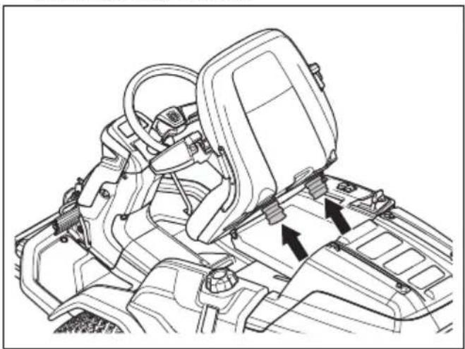 HUSQVARNA R 420TsX AWD - So stellen Sie den Sitz ein - 3