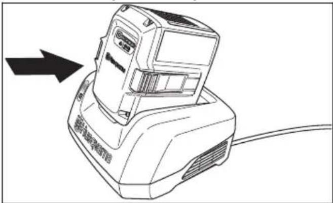 HUSQVARNA LC 353iV - Carregar a bateria - 2