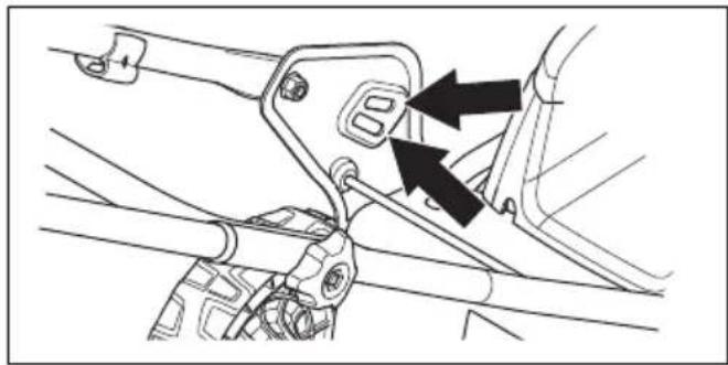 HUSQVARNA LC 141iV - Podešavanje visine ručke - 2