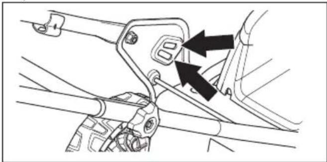 HUSQVARNA LC 141iV - Rankenos aukščio reguliavimas - 2
