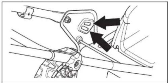 HUSQVARNA LC 141iV - Ajustar a altura da barra - 2
