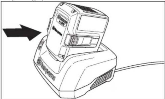 HUSQVARNA LC 141iV - Akumuliatoriaus ikrovimas - 2