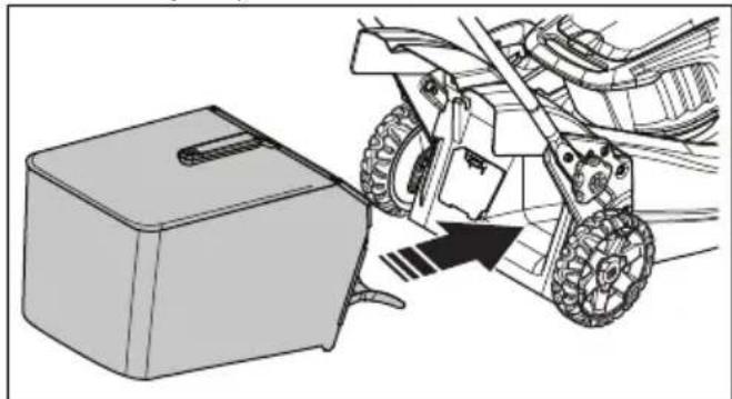 HUSQVARNA LC 247iX - Çim toplama sepetinin takilması - 3