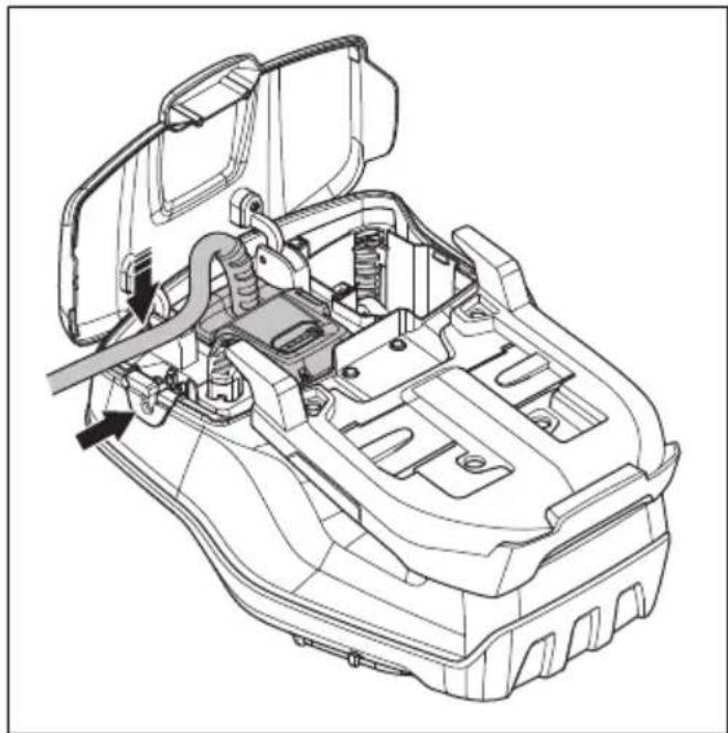 HUSQVARNA LC 551iV - Встановлення та виймання багатоблочного акумулятора (додатковий аксесуар) - 6