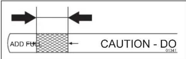 HUSQVARNA TC 242TX - Comprobación del nivel de aceite del motor - 1