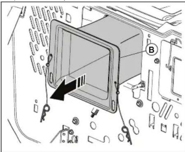 HUSQVARNA TC238TX - Rimozione e installazione dello scivolo centrale - 2