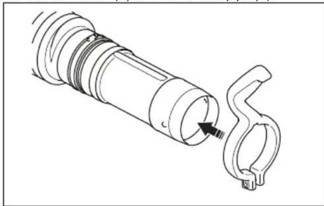 HUSQVARNA 580BFS Mark II - To assemble the tube and handle on the product :580BFS Mark II - 2